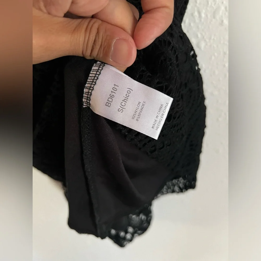 Size Small Papermoon Black Crochet Sleeveless Mini Dress Deep V - Picture 4 of 9